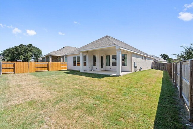 Building Photo - 4300 Sutter Cv