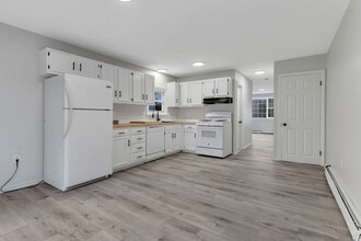 Building Photo - 105 Roosevelt St