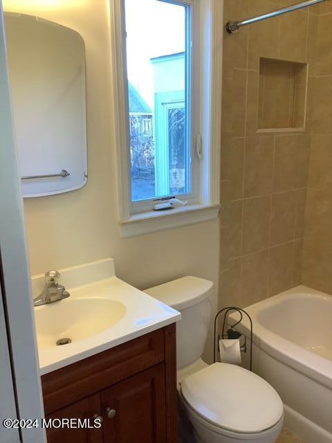 Full Bathroom - 1808 Binnacle Rd