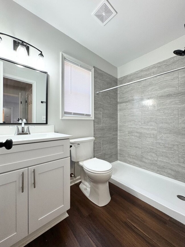 Building Photo - 205 Summerfield St