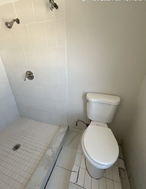 Building Photo - 48 Riverview Pl