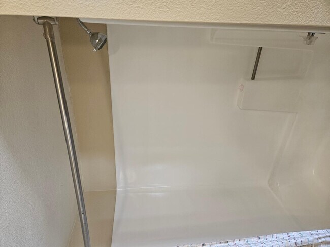 Building Photo - 885 N Granite Reef Rd