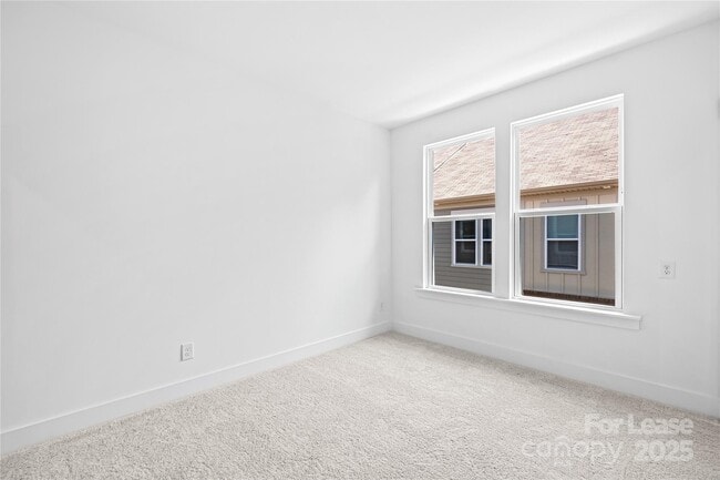 Building Photo - 5017 Sovereignty Ct