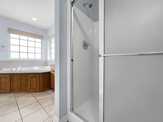 Building Photo - 2060 Kalei Ln