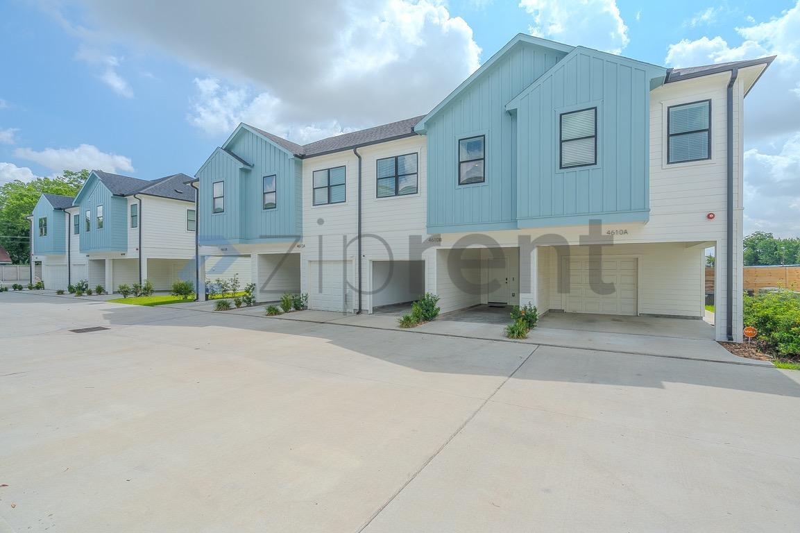 Building Photo - Unit B