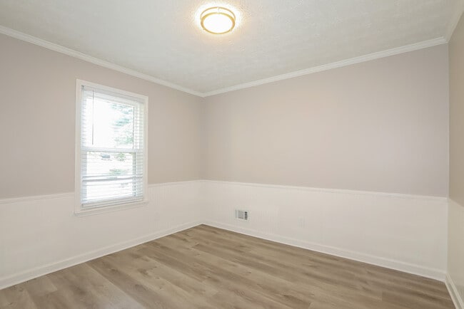 Building Photo - Stylish 4-bedroom Home in Lawrenceville	GA