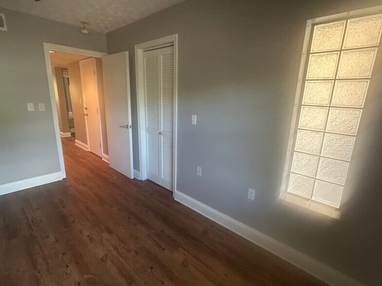 2nd bedroom - 210 Roaring Fork Ext