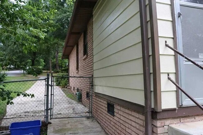 Building Photo - 949 Howard St