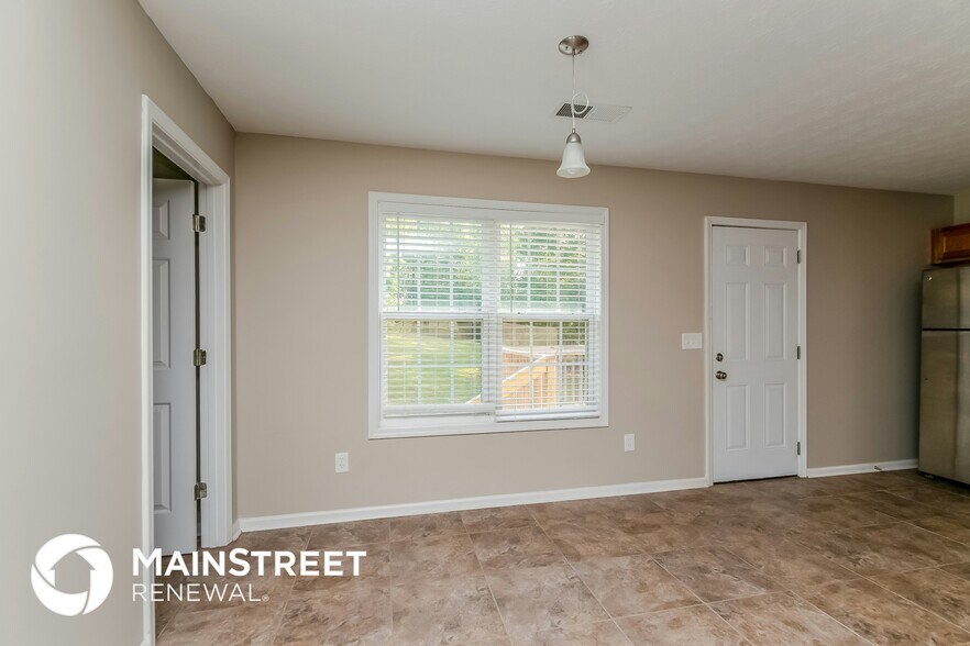 Building Photo - 145 Mountain Way