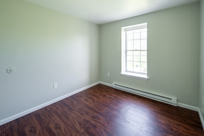 Building Photo - 50-62 East Street - 3B