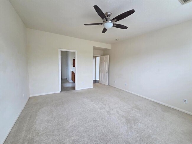 Building Photo - 42 Atascadero Dr