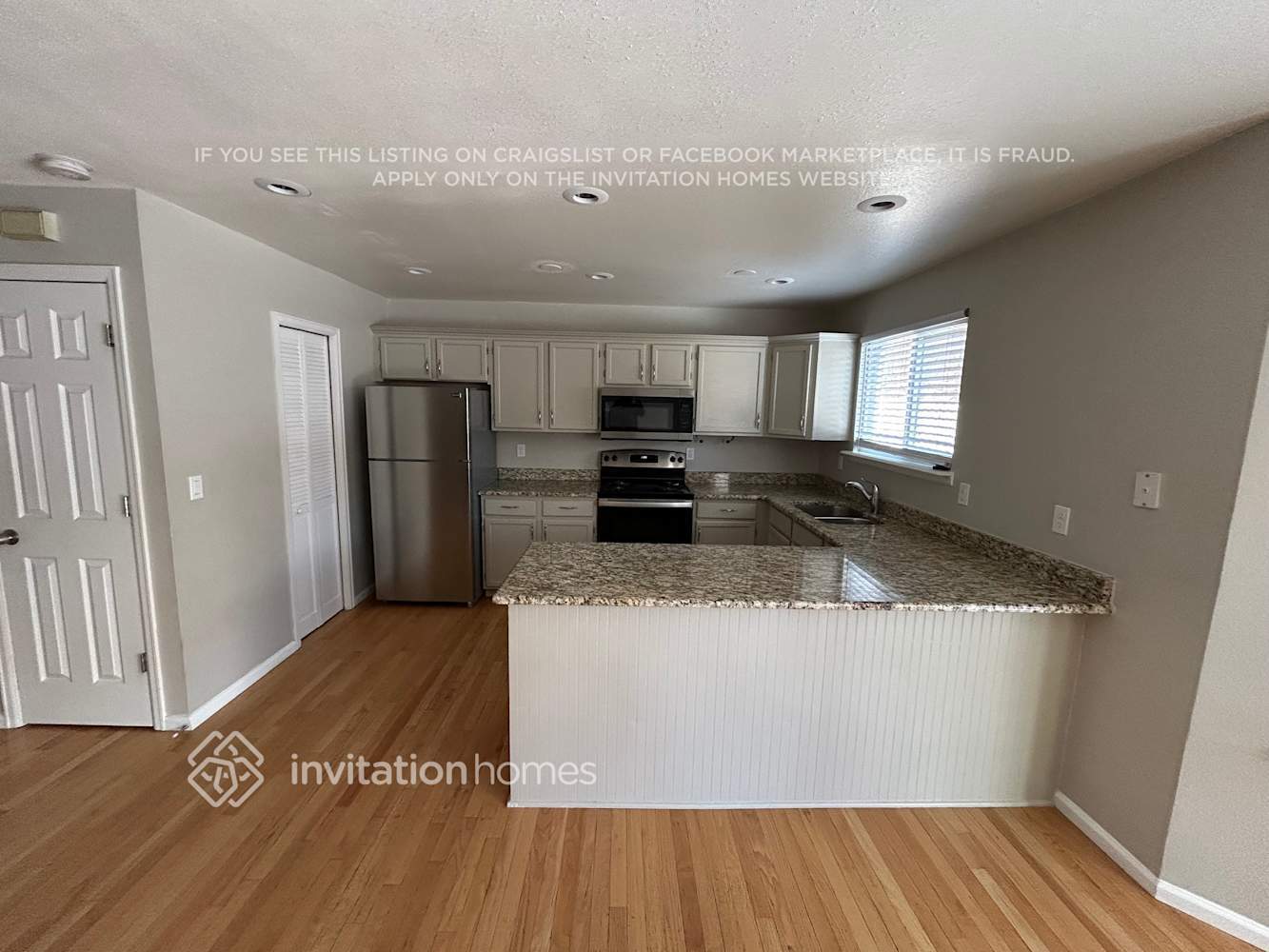 Building Photo - 5618 S Ireland St