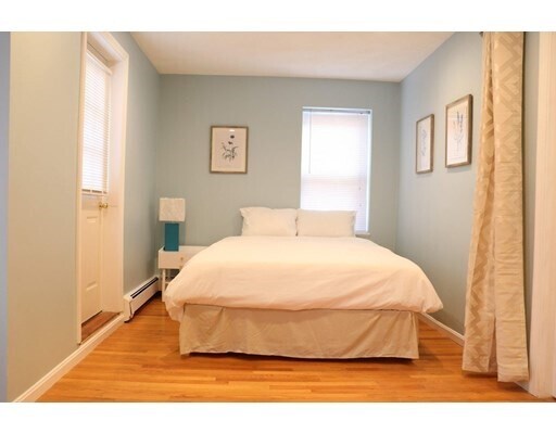 Building Photo - 12 Regent St