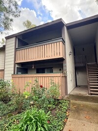 Building Photo - Pheasant Creek Condo 2 Bed | 2 Bath | Upper Unit w/ Vaulted Ceiling & Private Garage!