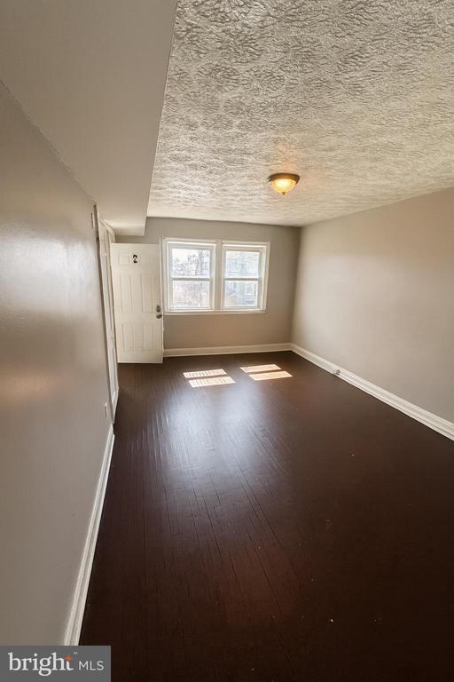 Building Photo - 1616 Plum St