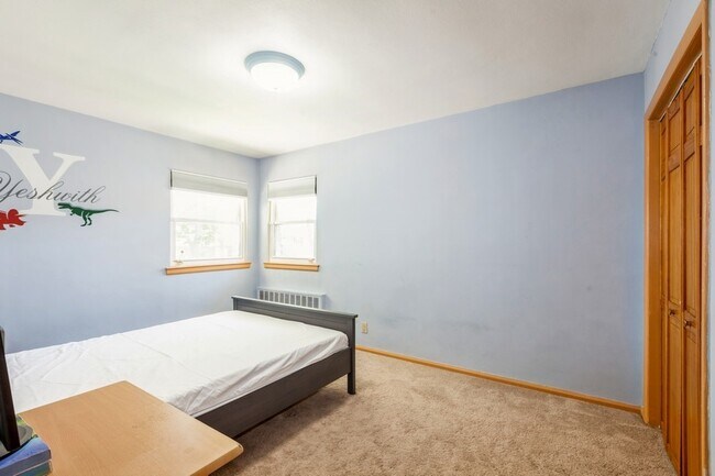 Building Photo - 50 Edgewood Dr