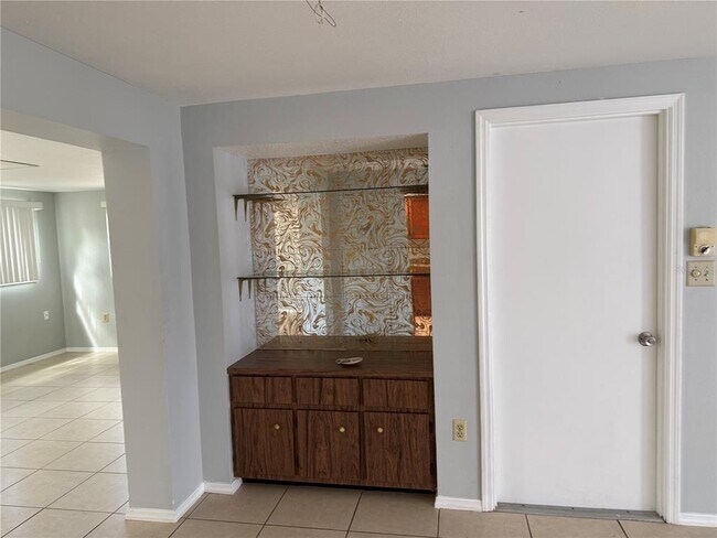 Building Photo - 580 Skylark Ln NW