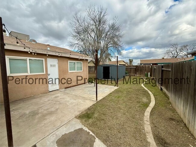 Building Photo - Beautiful 4 Bed/2 Bath SW Bakersfield Home w/ RBP & $0 Deposit Option