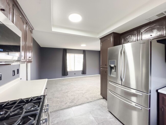Building Photo - ~RARE FIND~ Newly Remodeled 3 Bedroom Home...