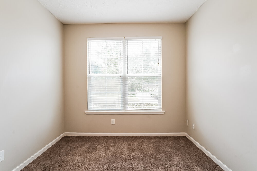 Building Photo - 1718 Hartford Ln