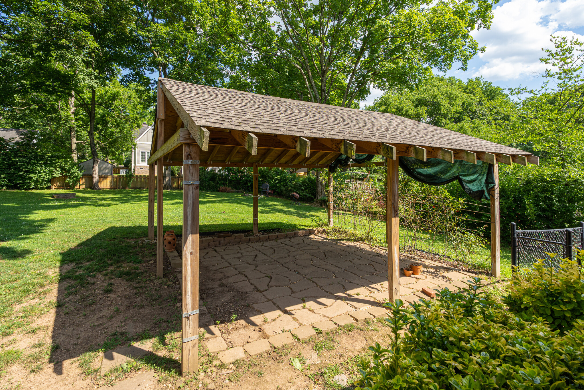 Back yard pavilion (fenced in backyard) - 4020 General Bate Dr