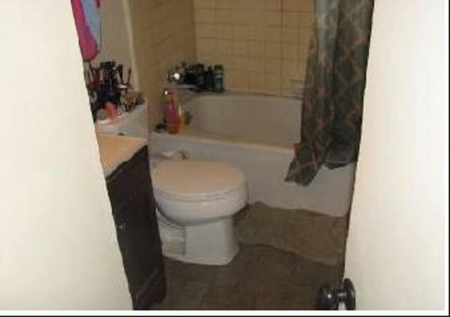 Building Photo - North side cul-de-sac home - 3 bed 1 bath