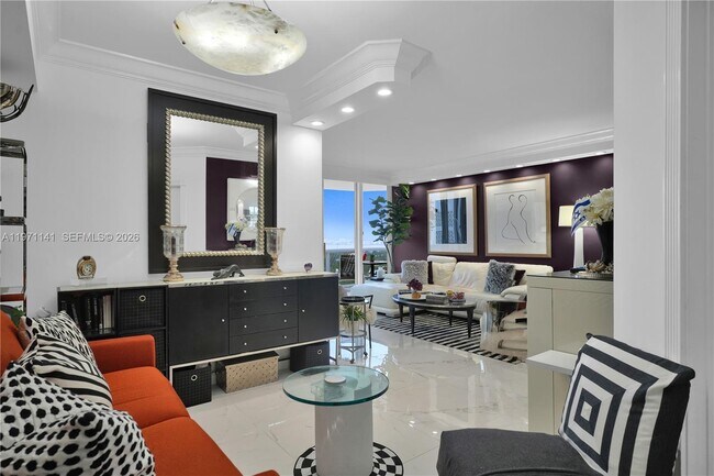 Building Photo - 4775 Collins Ave