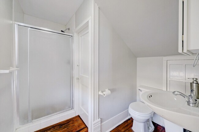 Building Photo - 1229 Heights Blvd