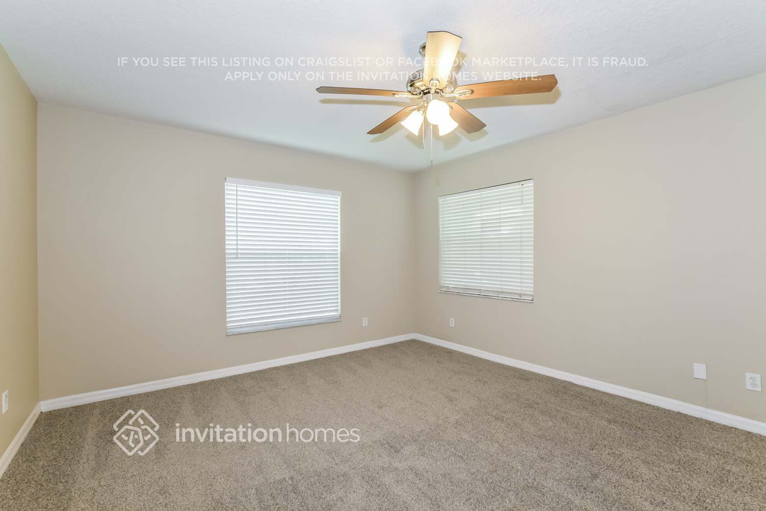 Building Photo - 1515 Pine Tree Dr