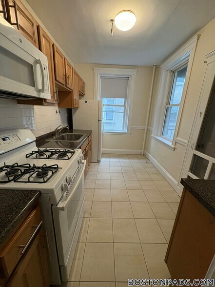 Building Photo - 135 Washington St