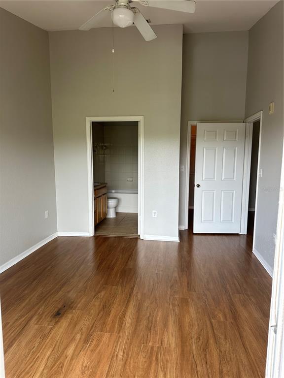 Building Photo - 10201 Courtney Palms Blvd