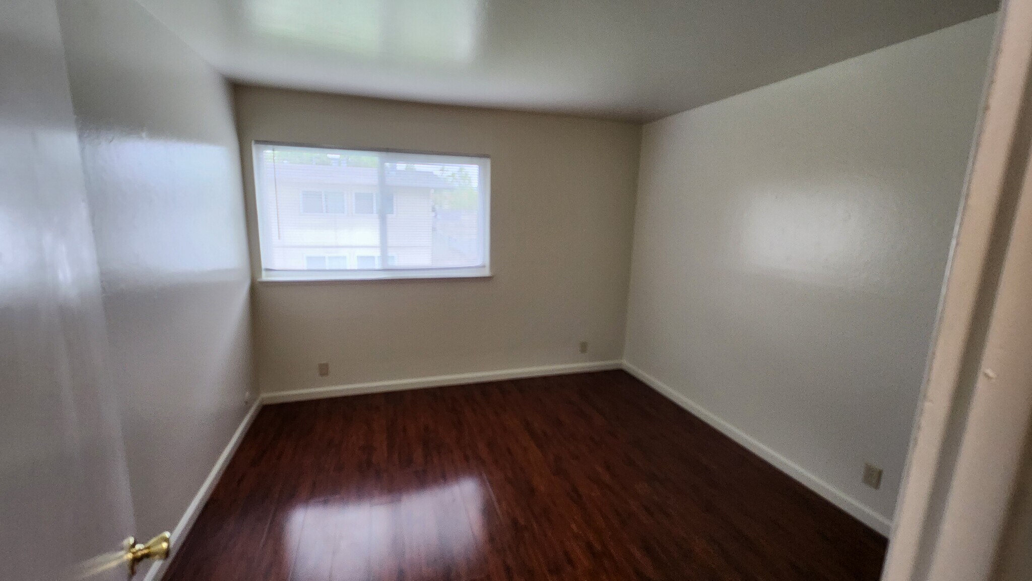 Building Photo - 4061 Park Center Ln