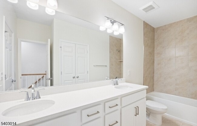 Building Photo - 5 Sadie Cir