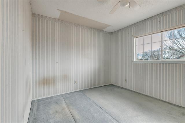 Building Photo - 1400 Endicott Dr