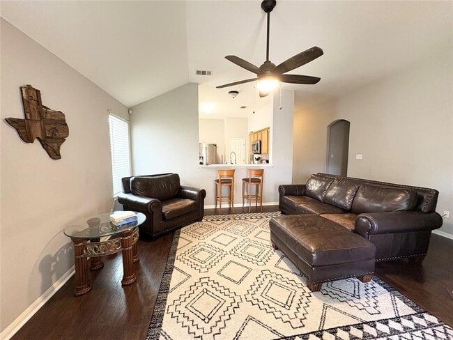 Building Photo - 2204 Bakers Way