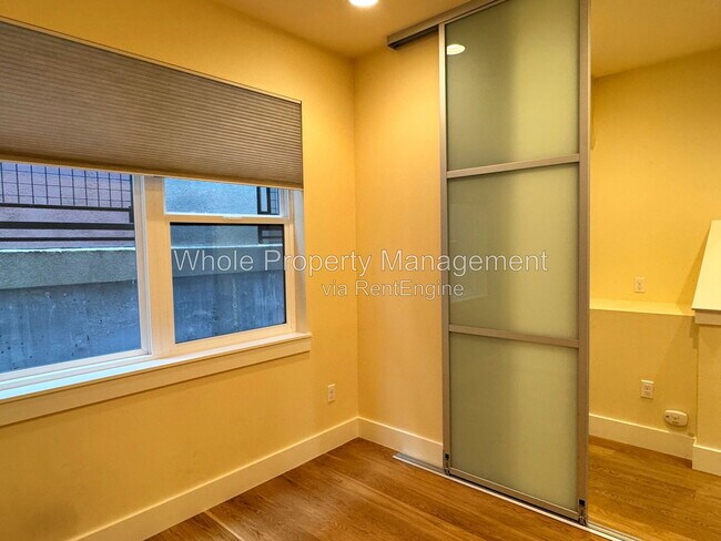 Building Photo - 3032 Zuni St