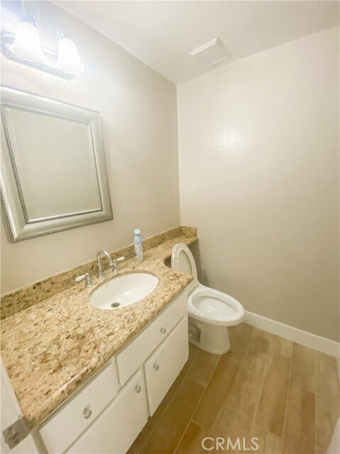 Building Photo - 20692 Cottonwood Rd