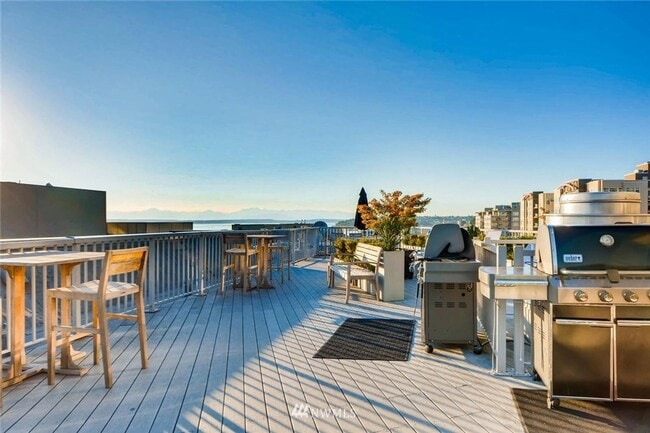 Building Photo - $2000.00 rent credit available, TOP FLOOR PENTHOUSE, Views Galore!!!