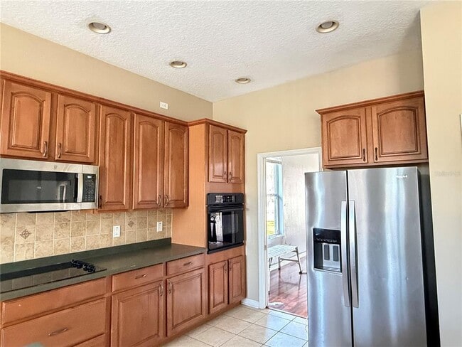 Building Photo - 3816 70th Ave E