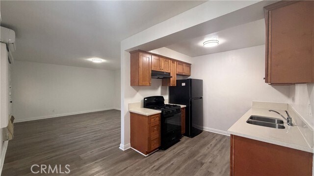 Building Photo - 512 N Marguerita Ave