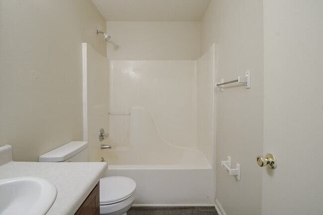 Building Photo - 284 Northridge Dr