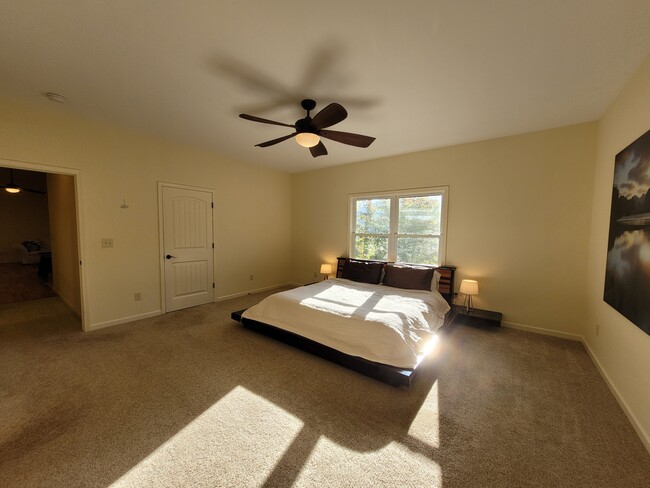 Building Photo - 97 N Coyote Springs Farm Rd