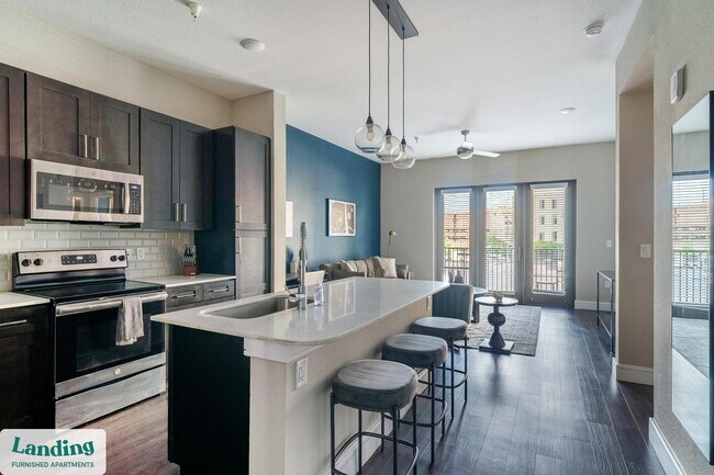 Building Photo - 1535 Canal St