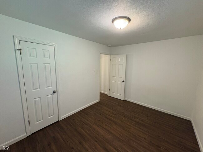 Building Photo - 4348 Crittenden Ave