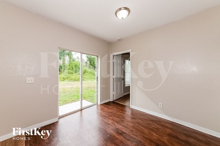 Building Photo - 2621 Atwater Dr