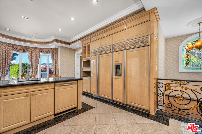 Building Photo - 11244 Briarcliff Ln
