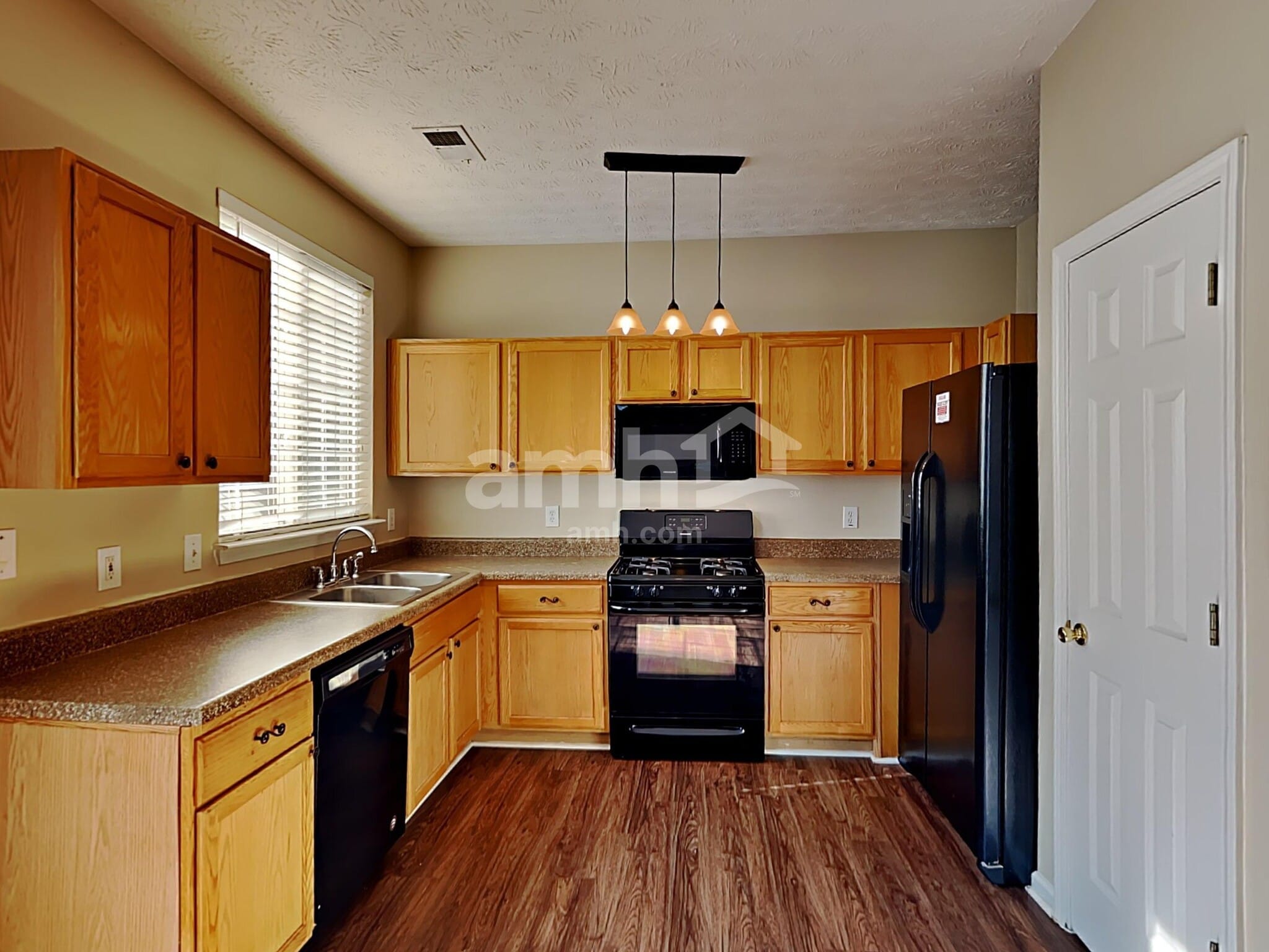 Building Photo - 408 Windcroft Cir NW