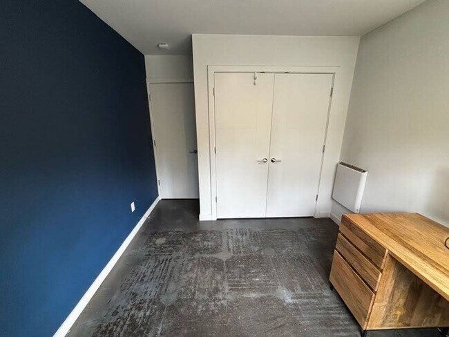 Building Photo - Modern Tri-Story in the heart of Capitol Hill
