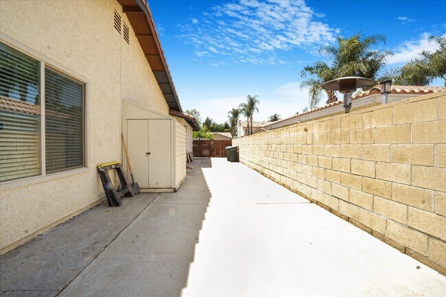 Building Photo - 23662 Fair Weather Dr