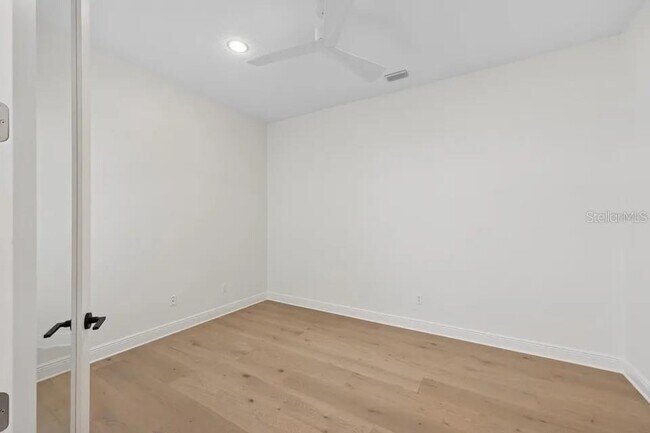 Building Photo - 7346 Edenmore St